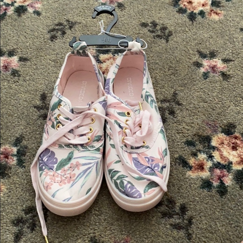 COPY - H&M sneakers for women.